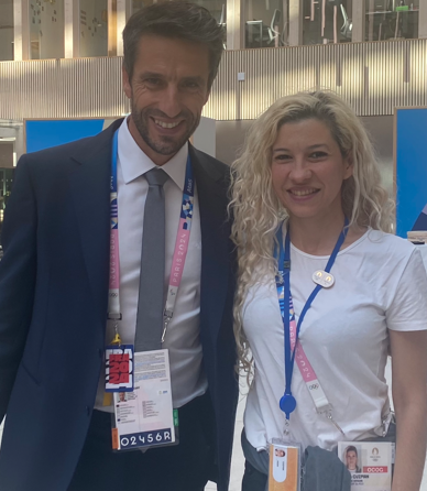 Con Tony Estanguet, Presidente del Comité de organización de los JOP de París 2024. Ceremonia oficial de agradecimiento a los equipos y servicios de París, en el Pulse, sede de los JOP en Saint-Denis. 